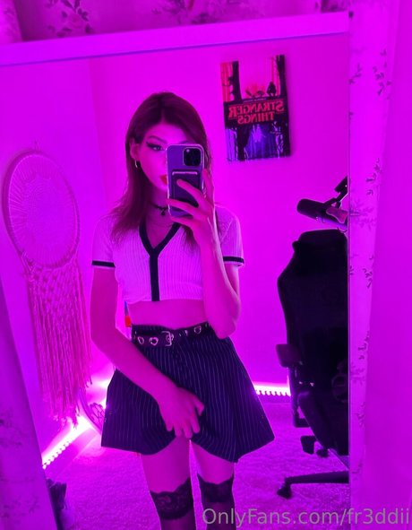 Fr3ddii nude model galleries