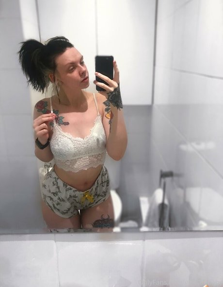 gemiinibaby erotic model galleries