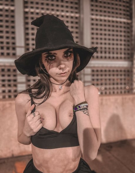 Midnight rav3n art model images