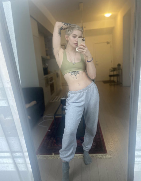 samanthaknoxxoxo sexy pornstar gallery