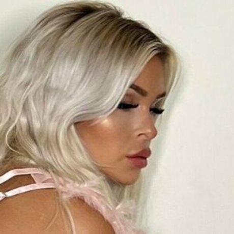 Amber Brown star adult gallery