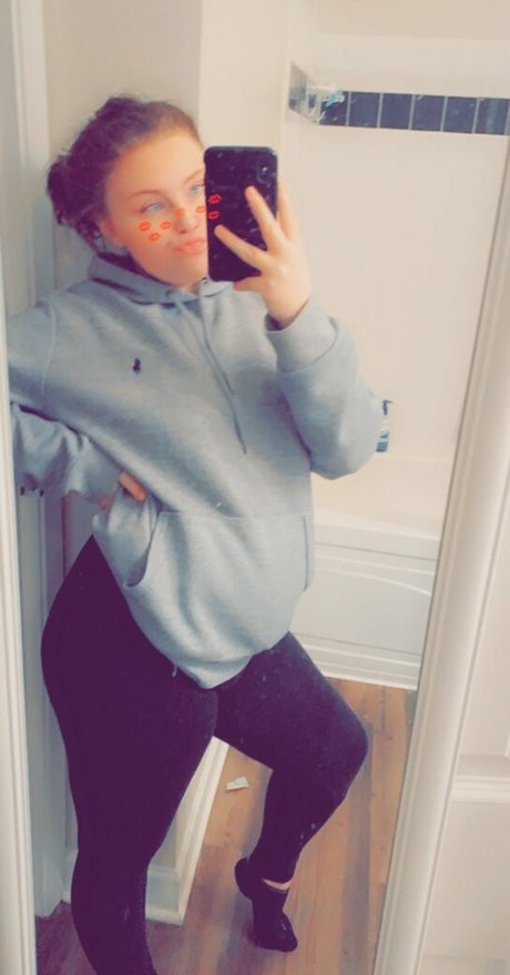 thevirgotwins free actress pics