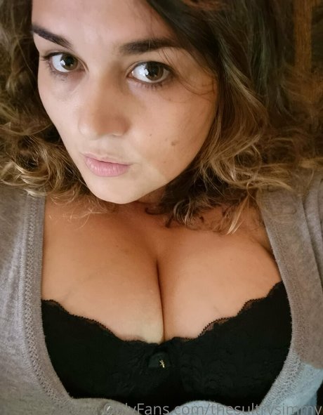 thesultrysimmy model nude image