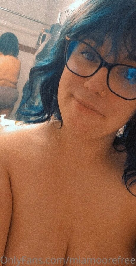 miamoorefreepage art actress pictures