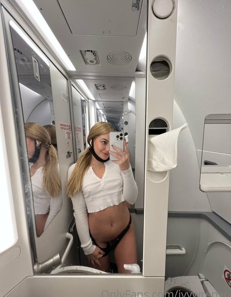 ivywrenxo xxx actress gallery