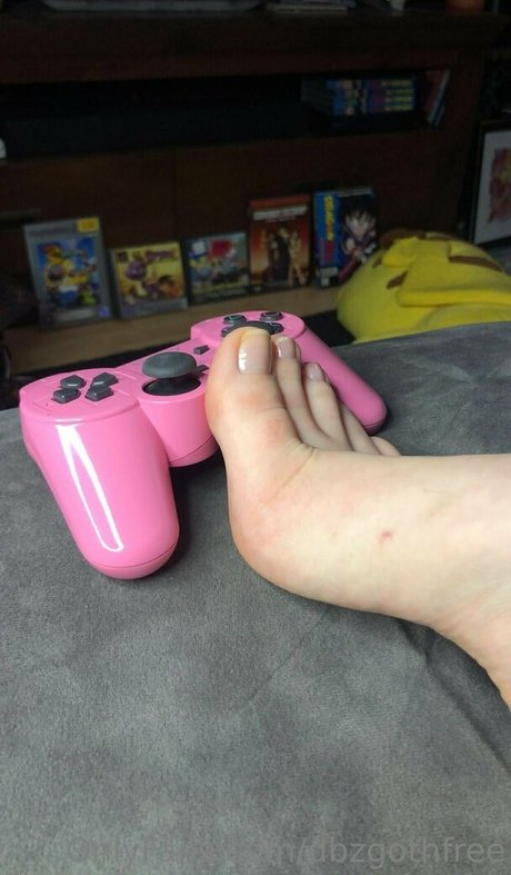 dbzgothfree free actress galleries