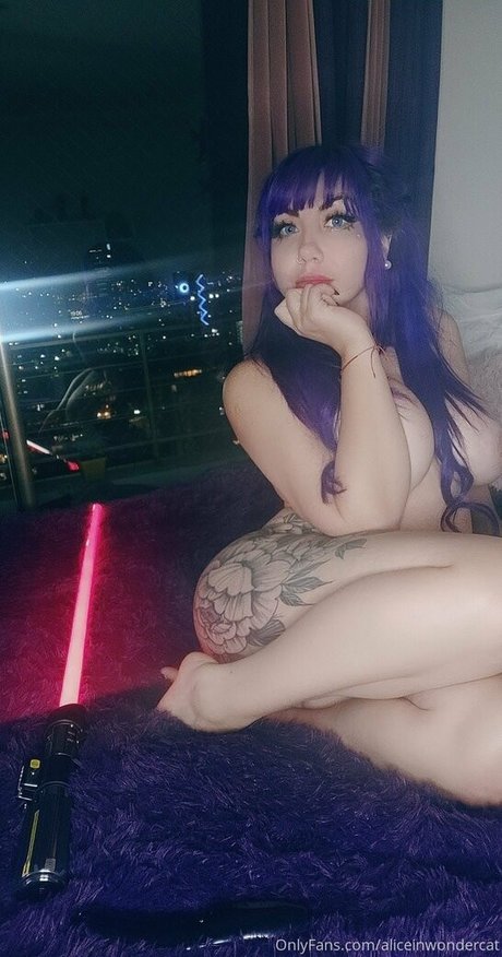 Aliceinwondercat model free img