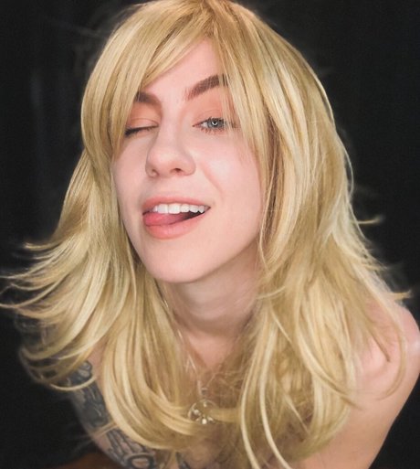 DanikaXIX hot model photos