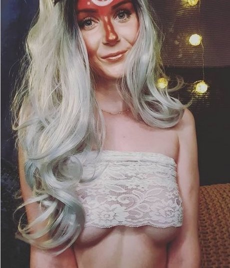 LittleBee pornstar nice image