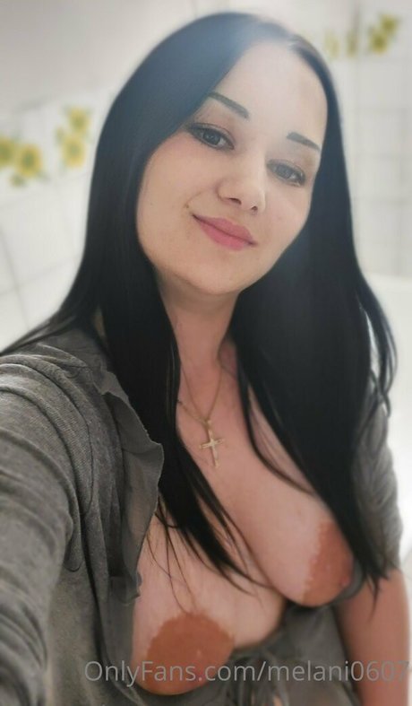 melani0607 model sexy photo