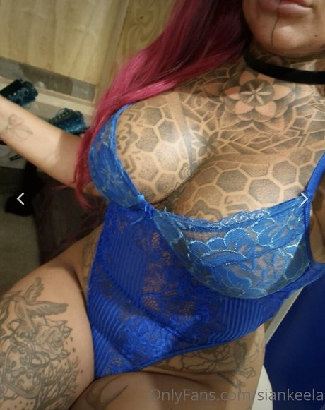 Sian Keela model hot pics