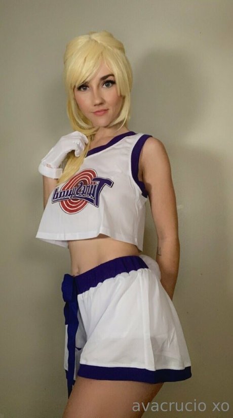 avacruciofree actress image