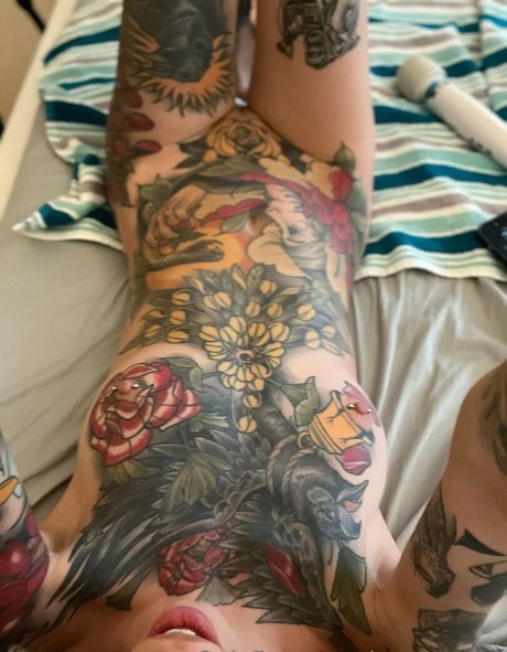 Eggstar model naked pics