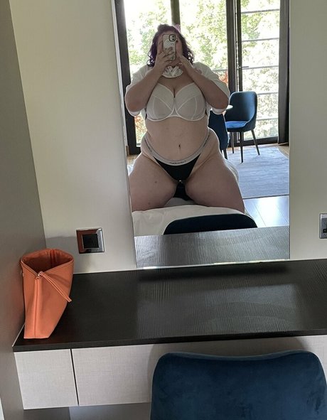 phoebetheunistudent pornographic model galleries