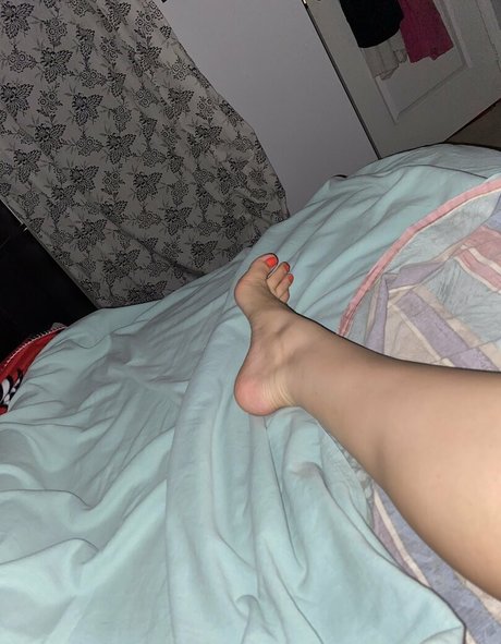 feetznation naked model images