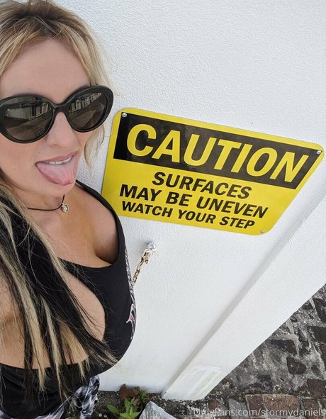 stormydaniels pornstar naked photo