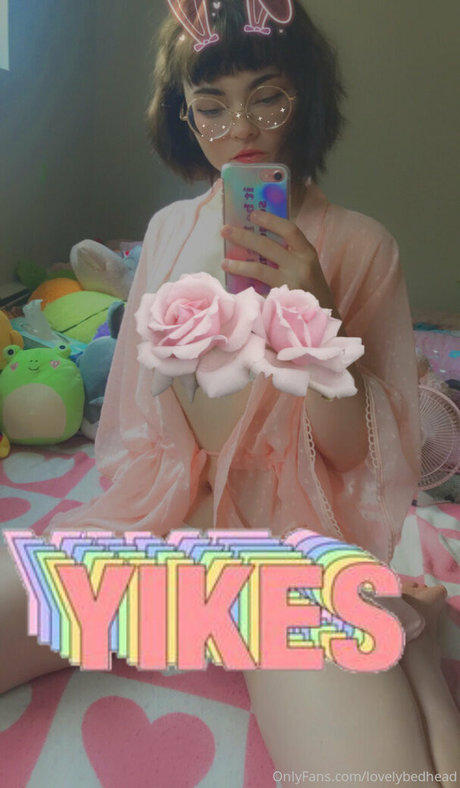 lovelybedhead pornstar nice pics