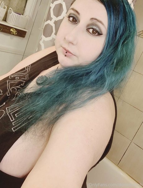 domisbomb nude pornstar pic