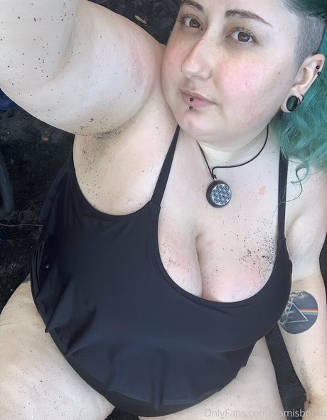 domisbomb high quality pornstar archive