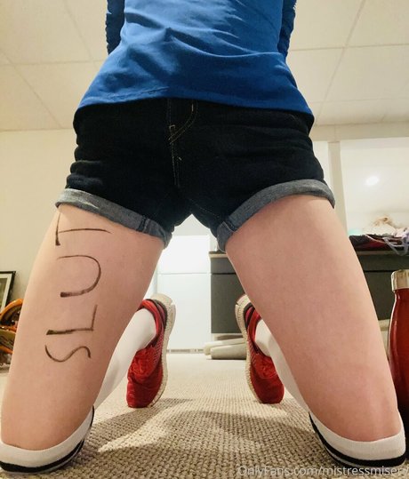 mistressmisery model erotic archive