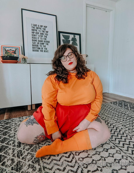 fayedanielsbbw naked pornstar image