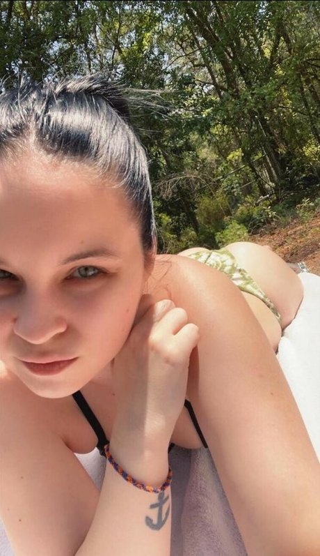 HoopChick95 star erotic image