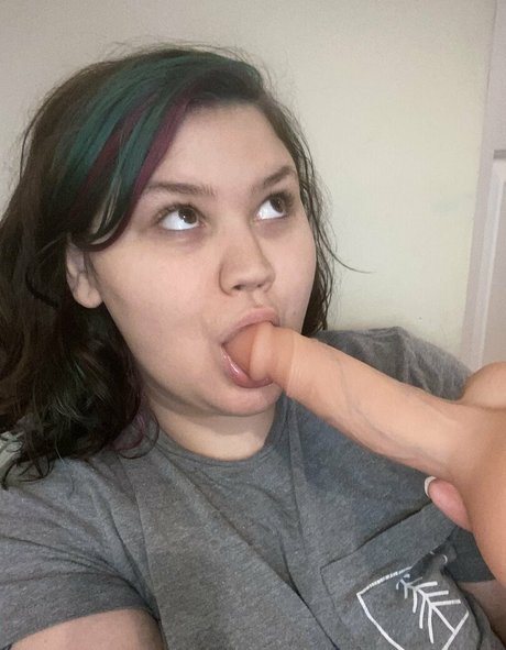 moonikuko art actress photos