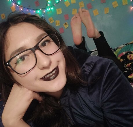 thawniefeet model gallery