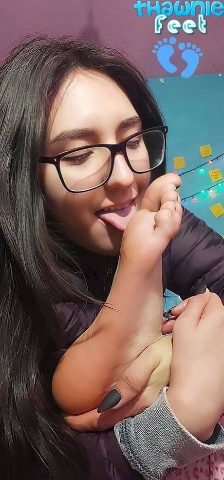 thawniefeet pornstar beautiful picture