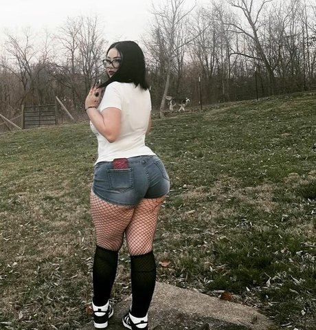 Toiletseatshawty2 art model pics