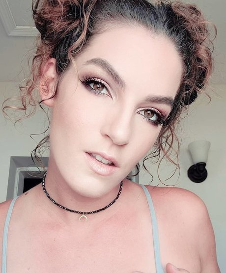 Stevie Macaroni model nudes img