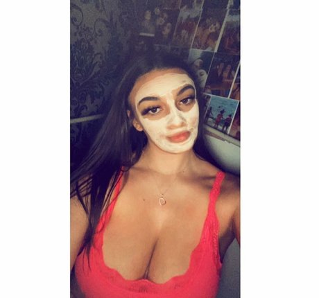 Chloe Ann Whitham model pornographic pictures