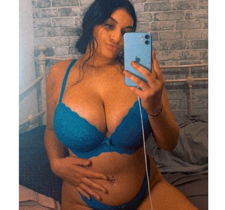 Chloe Ann Whitham star nice gallery