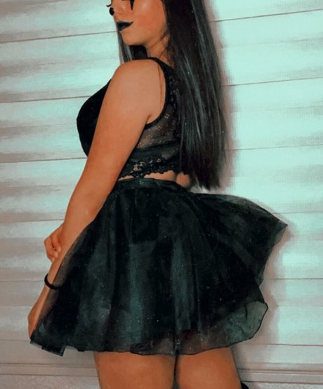 Danahe Vasquez model pornographic image