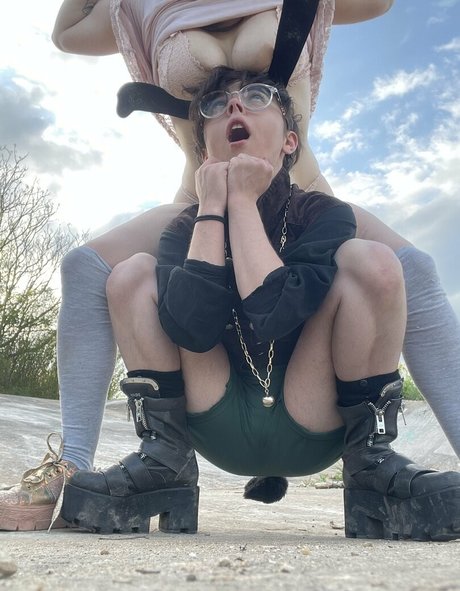 holykoley naked actress img