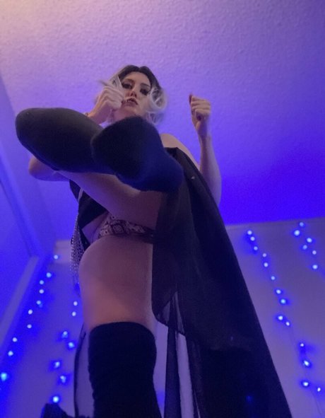 holykoley perfect actress photo