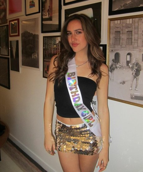 Pilot Paisley Rose star pornographic photos