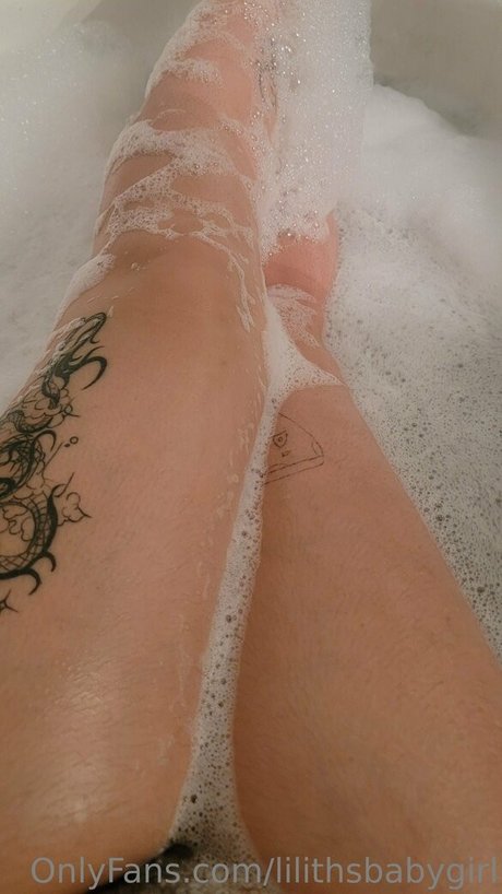 lilithsbabygirl art model img