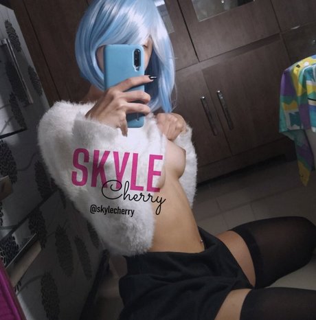 SkyleSugar star hot picture