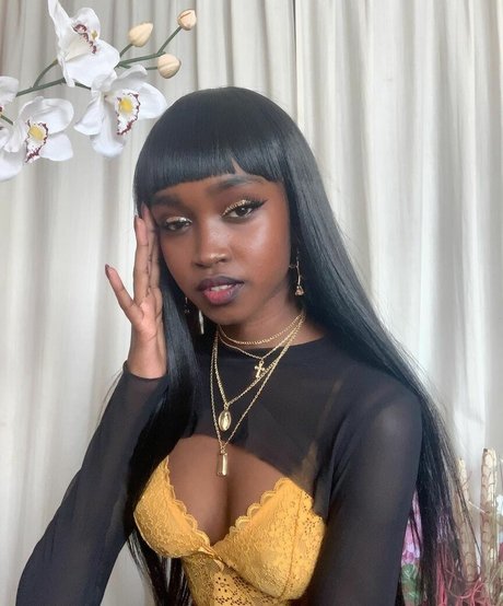 Richchocolit model erotic picture