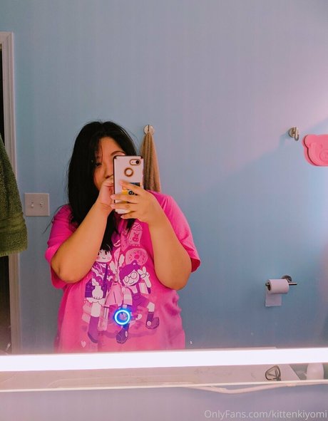 kittenkiyomi nudes star photo