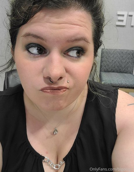 bigooty1 pretty model picture