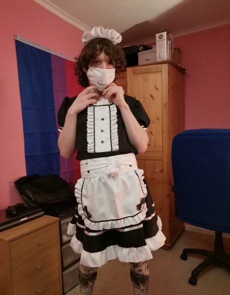 femboyraine beautiful model pics