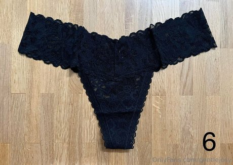 gentlejosy pretty model picture