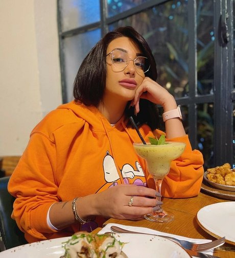 Chen Levi pornstar naked pictures