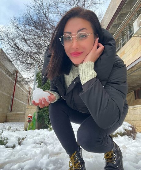 Chen Levi star erotic picture