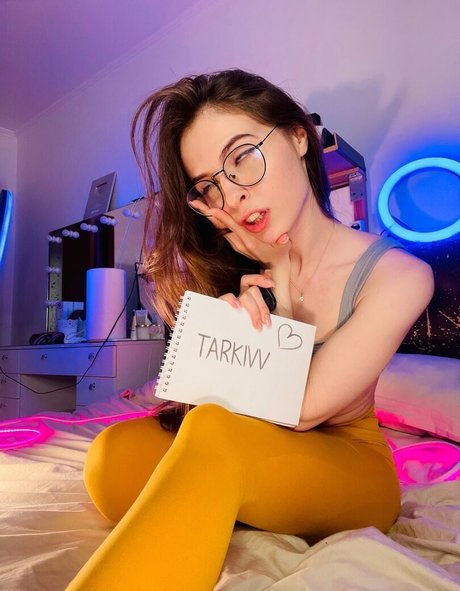 Tangerin Asmr sexy actress pic