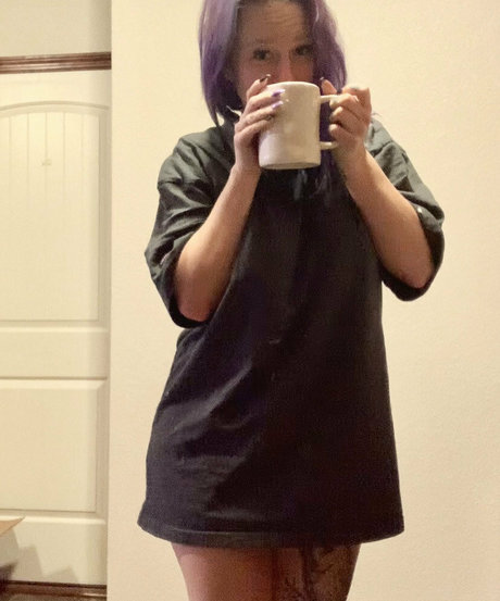 sweetcarolineee erotic star photo