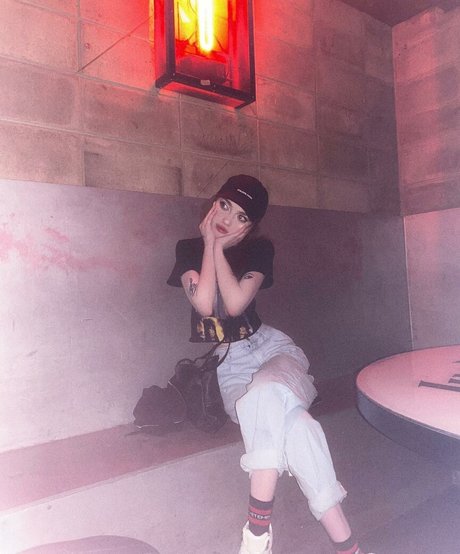 bsidexxi erotic actress pictures