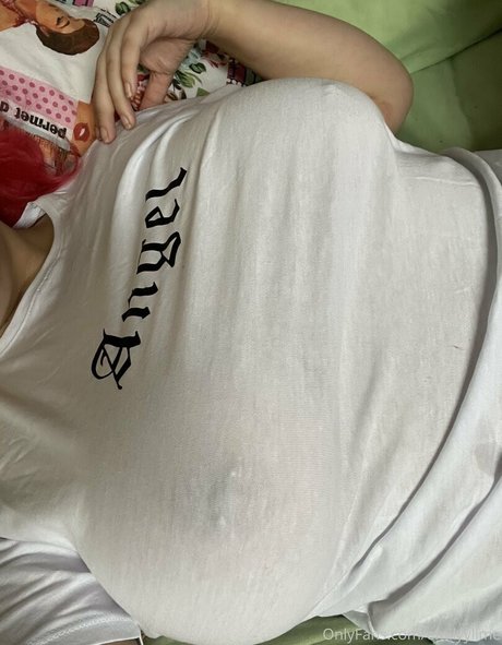 emilyylime pornstar adult photo